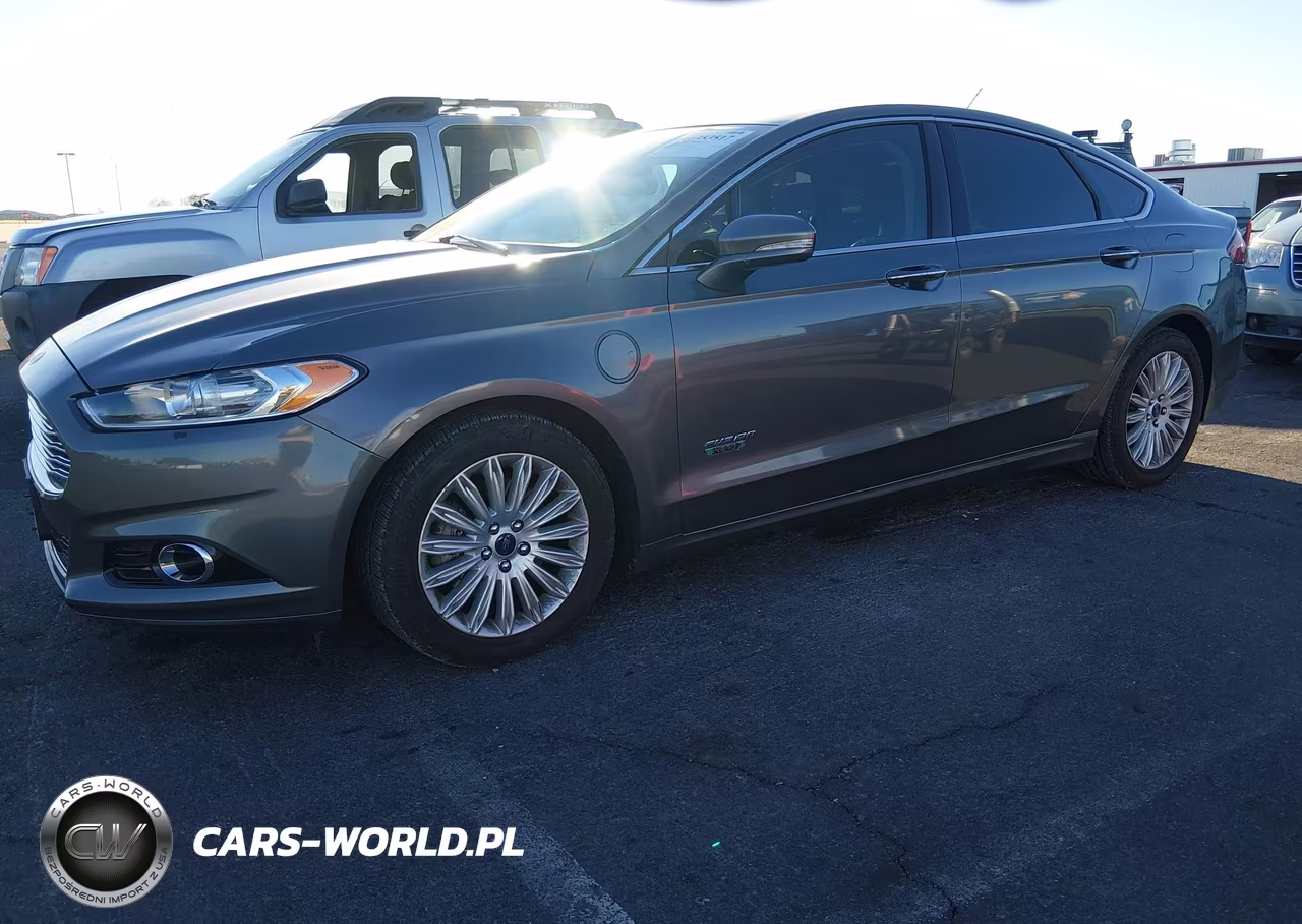 2013 Ford Fusion Energi Titanium VIN:3FA6P0SU1DR319098 - 2