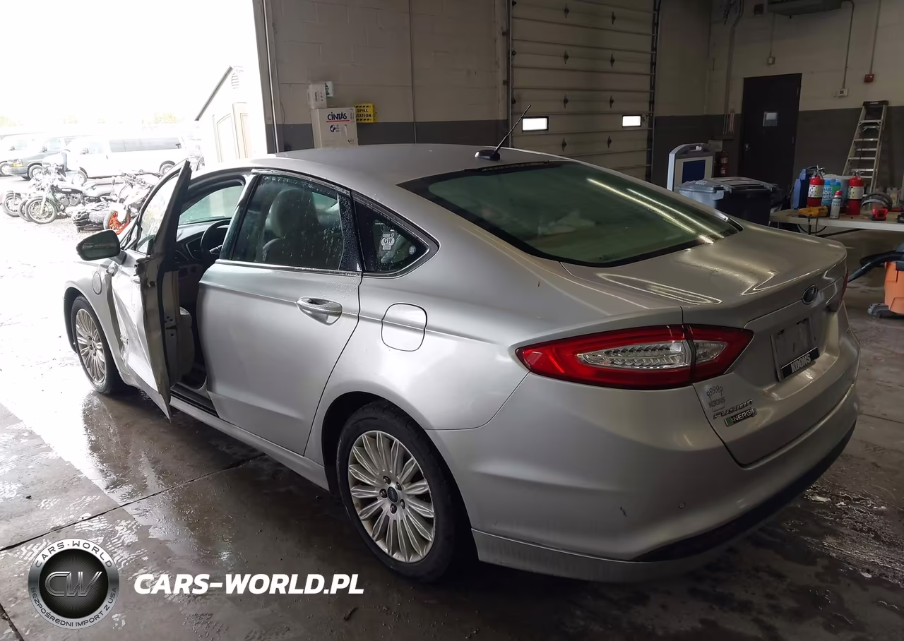 2015 Ford Fusion Energi Se Luxury VIN:3FA6P0PU3FR307644 - 3
