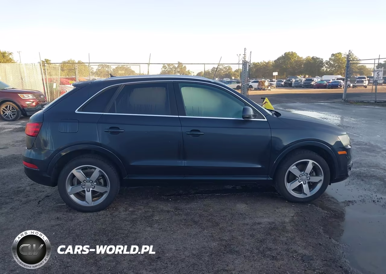 2015 Audi Q3 2.0T Premium Plus VIN:WA1GFCFS5FR007807 - 13