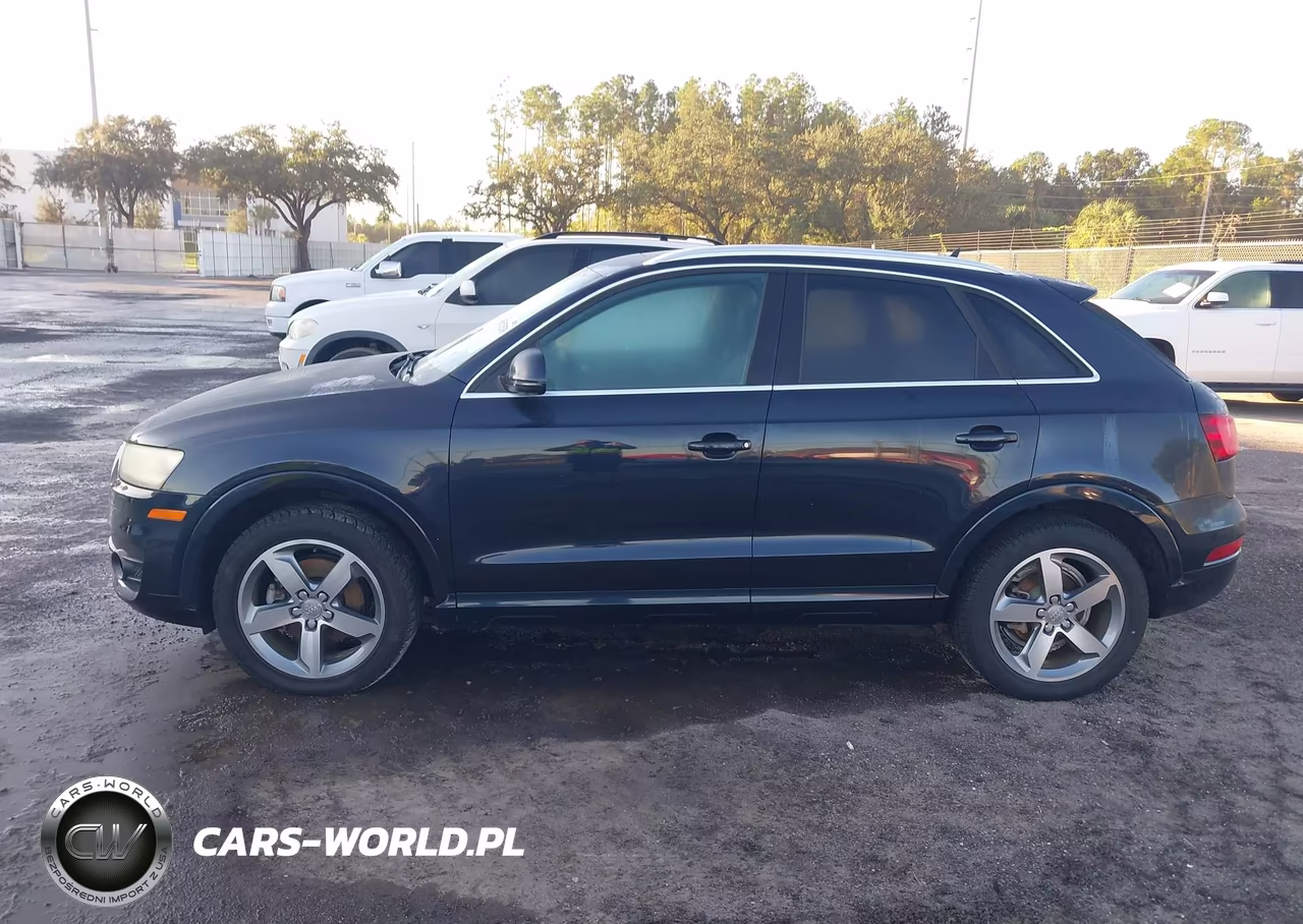 2015 Audi Q3 2.0T Premium Plus VIN:WA1GFCFS5FR007807 - 14