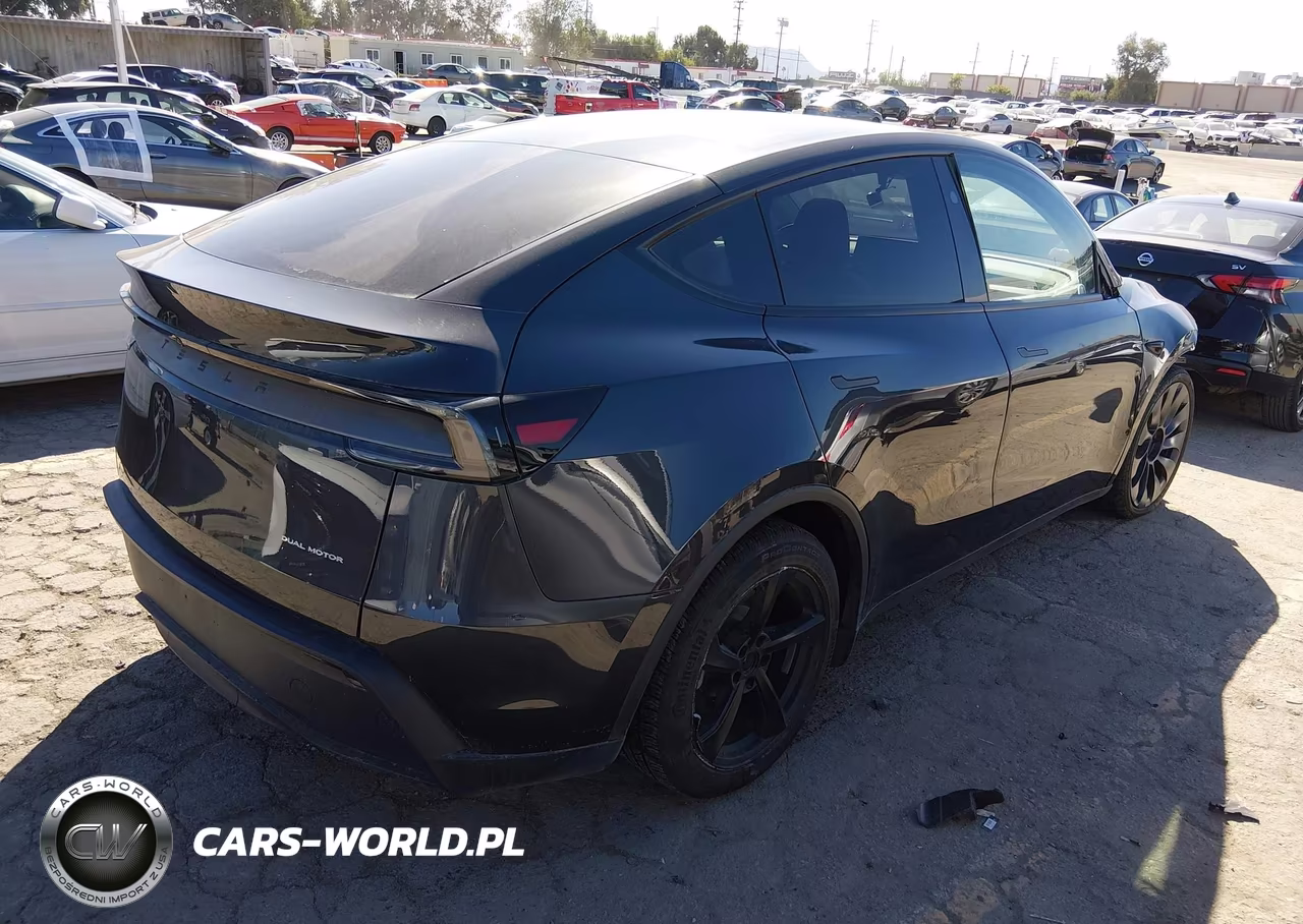 2026 Tesla Model Y All-Wheel Drive-Long Range Launch Series-Premium All-Wheel Drive VIN:7SAYGDEE5TF405614 - 4