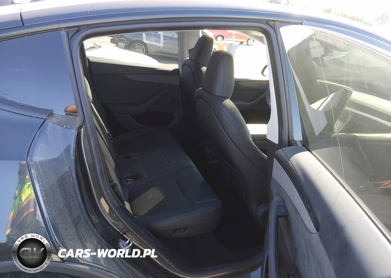 2026 Tesla Model Y All-Wheel Drive-Long Range Launch Series-Premium All-Wheel Drive VIN:7SAYGDEE5TF405614 - 8