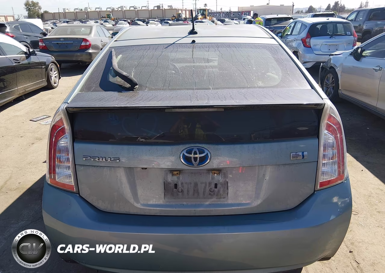2015 Toyota Prius Three VIN:JTDKN3DU3F1907059 - 16