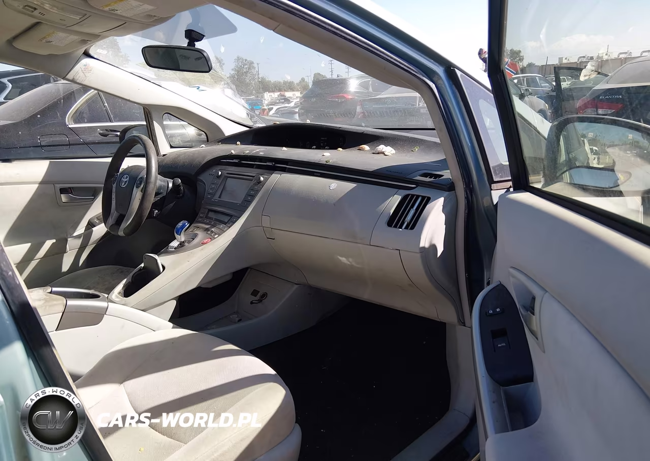 2015 Toyota Prius Three VIN:JTDKN3DU3F1907059 - 5