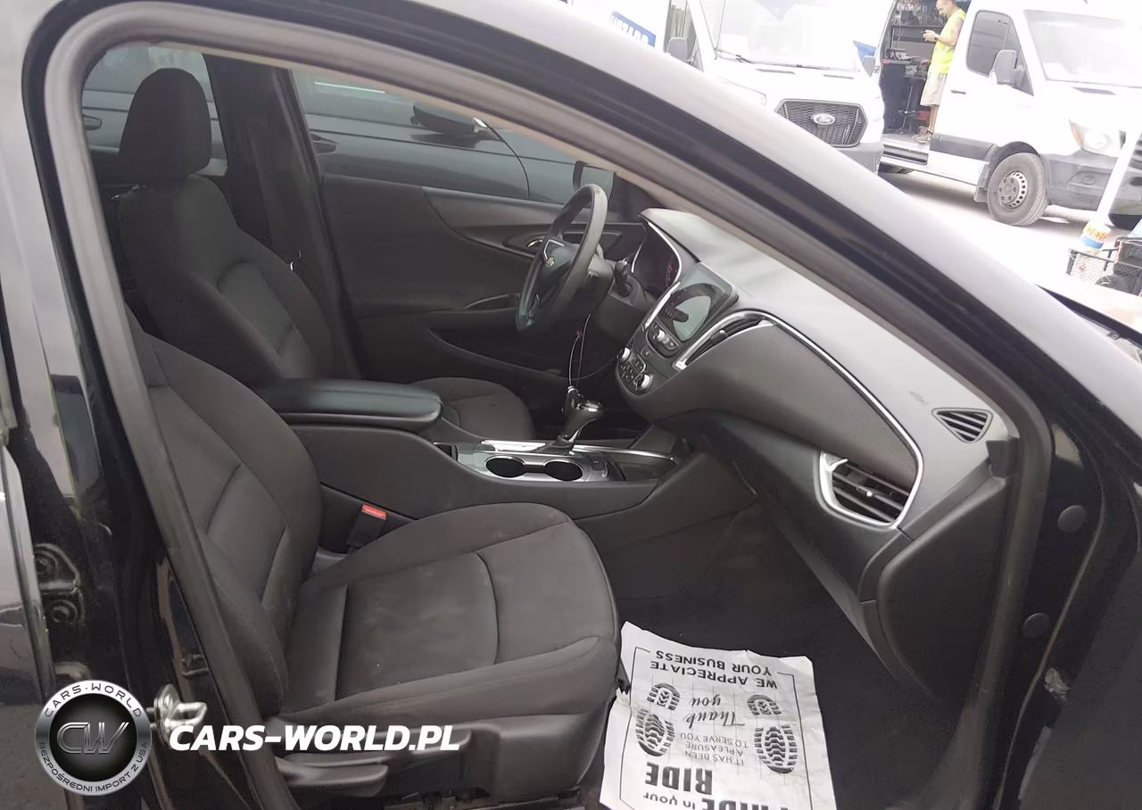 2019 Chevrolet Malibu Lt VIN:1G1ZD5ST7KF162460 - 5