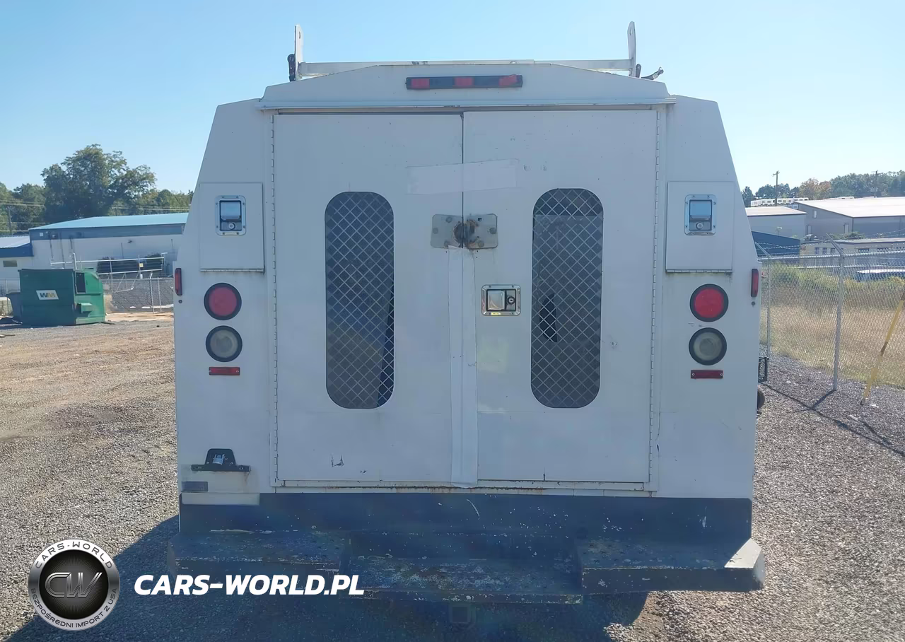 2005 Chevrolet Express Cutaway VIN:1GBHG31U751210358 - 15