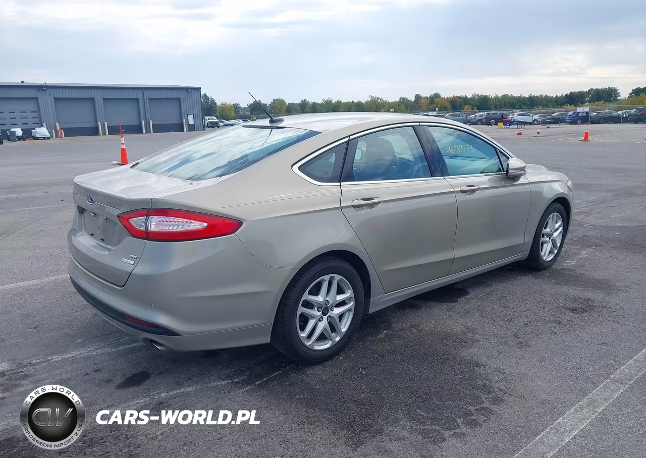 2015 Ford Fusion Se VIN:3FA6P0HD5FR204935 - 4