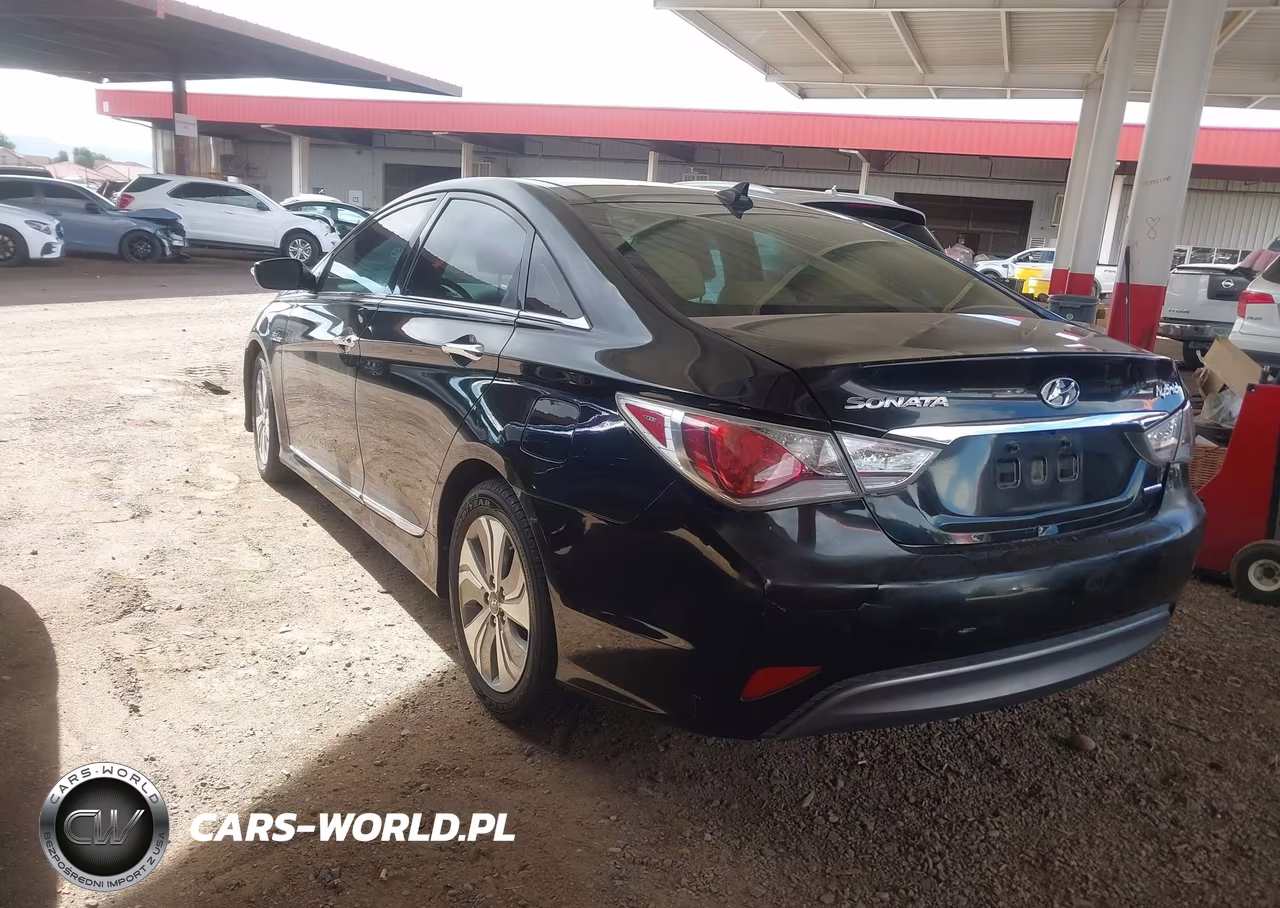 2014 Hyundai Sonata Hybrid Limited VIN:KMHEC4A49EA106823 - 3