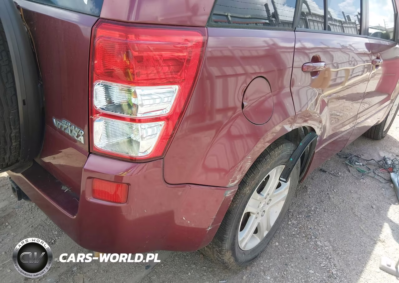2007 Suzuki Grand Vitara Luxury VIN:JS3TE947X74201757 - 6