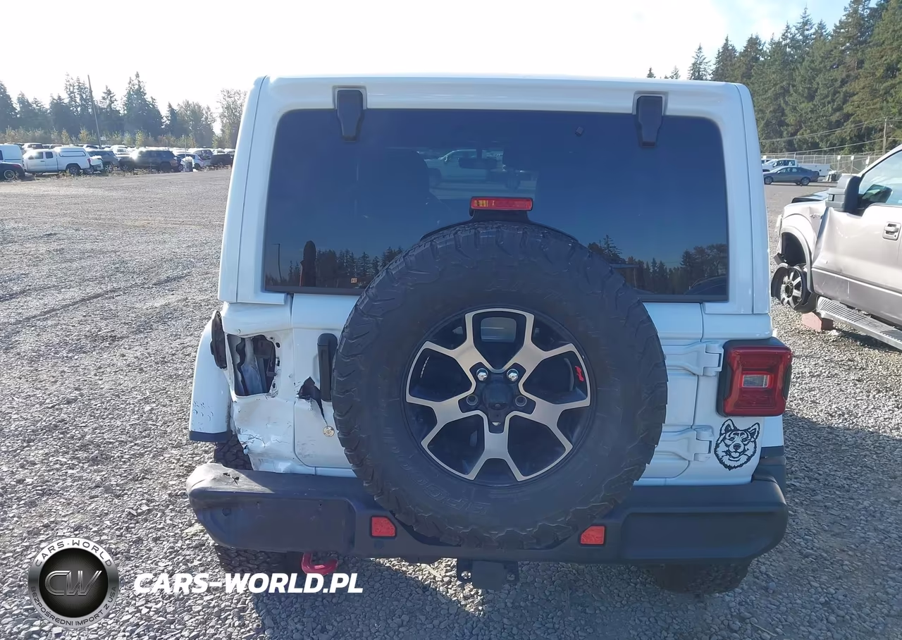 2018 Jeep Wrangler Unlimited Rubicon 4X4 VIN:1C4HJXFG4JW313936 - 17