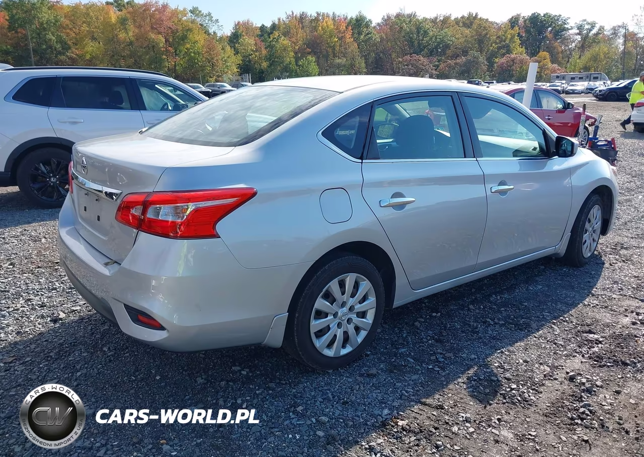 2017 Nissan Sentra S VIN:3N1AB7AP1HY405940 - 4