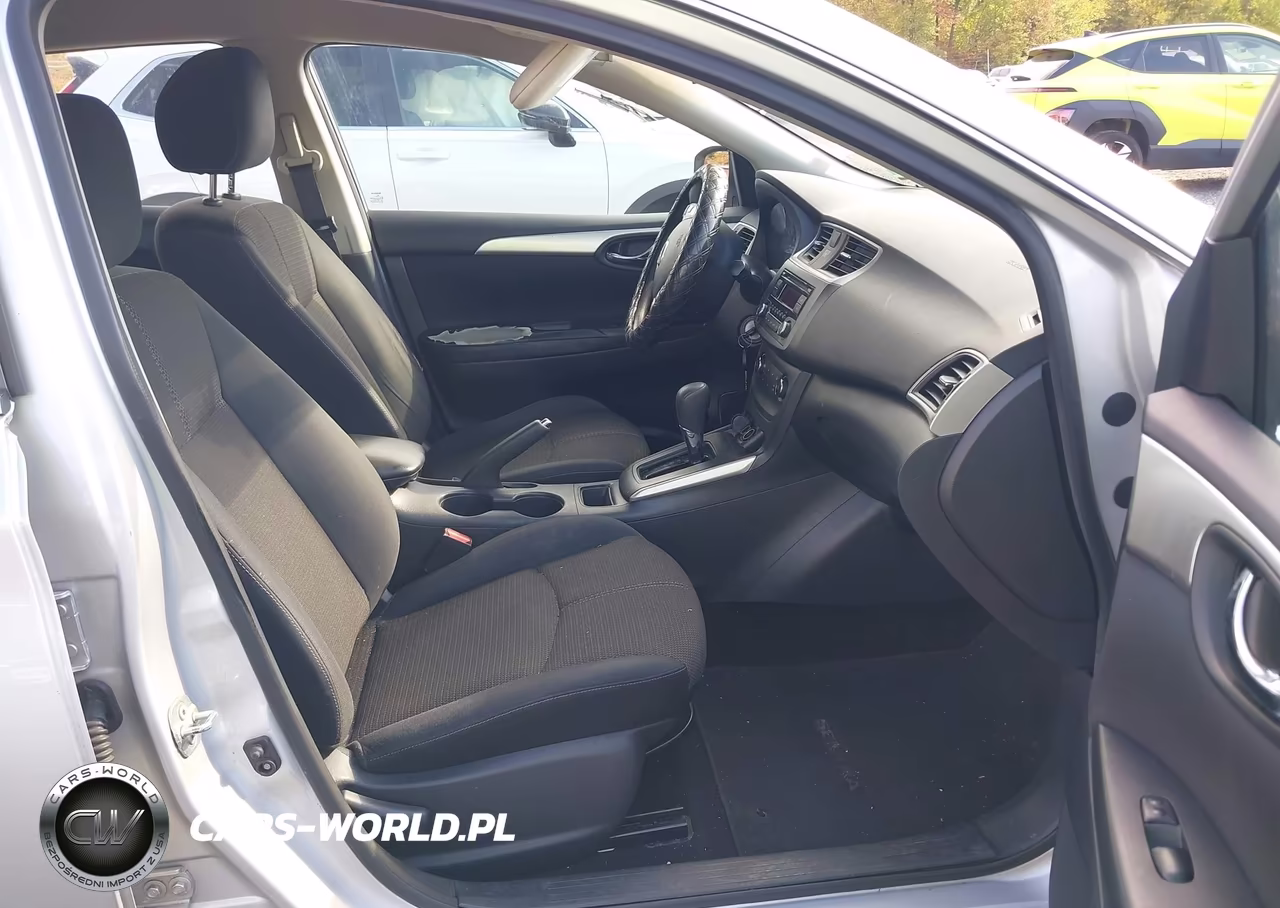 2017 Nissan Sentra S VIN:3N1AB7AP1HY405940 - 5