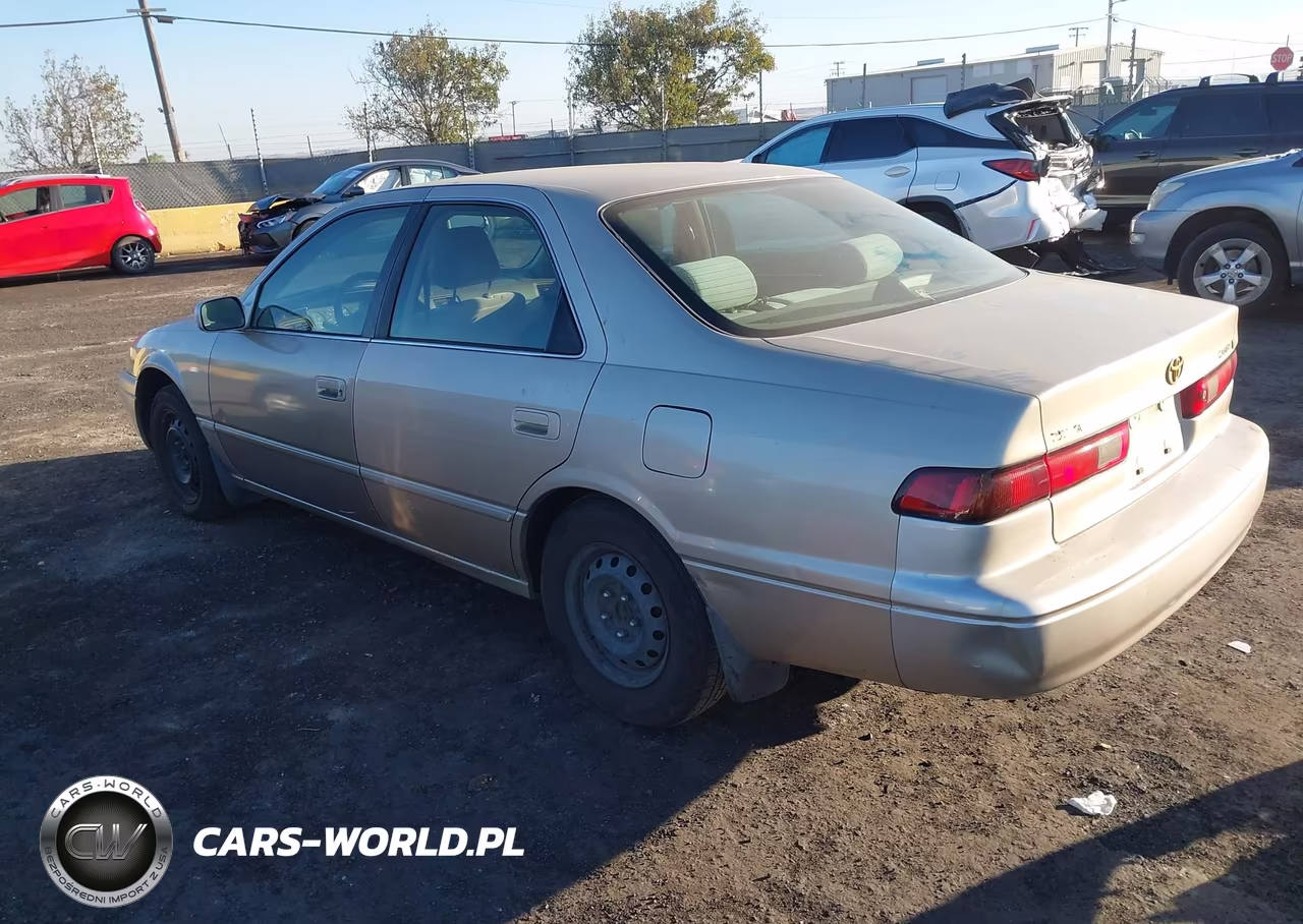 1998 Toyota Camry Le VIN:JT2BG22KXW0155302 - 3