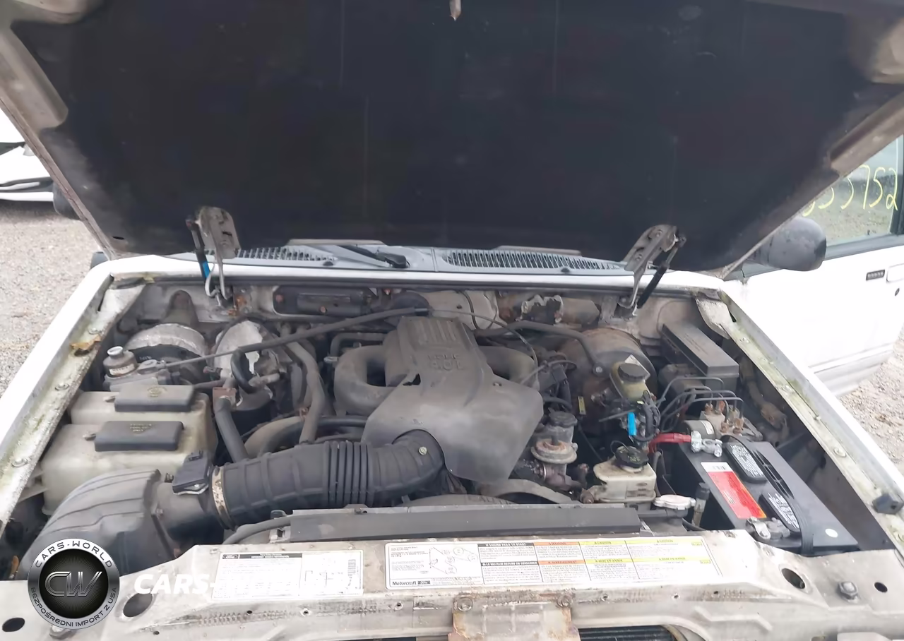1999 Ford Explorer Sport VIN:1FMZU24E5XUA69679 - 10