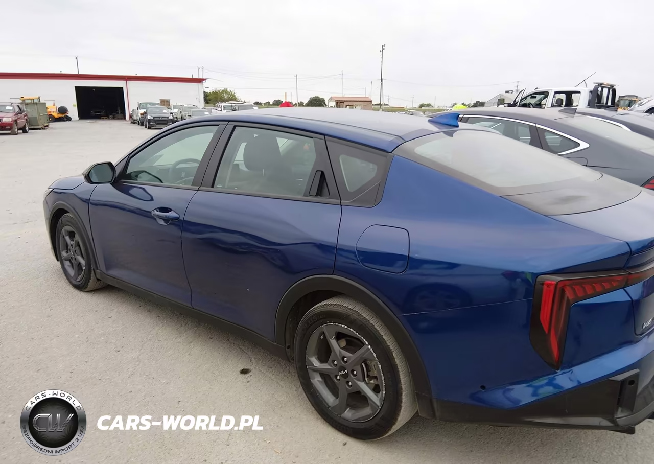 2025 Kia K4 Lxs VIN:3KPFT4DEXSE171699 - 13