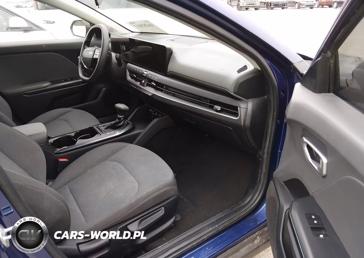 2025 Kia K4 Lxs VIN:3KPFT4DEXSE171699 - 5