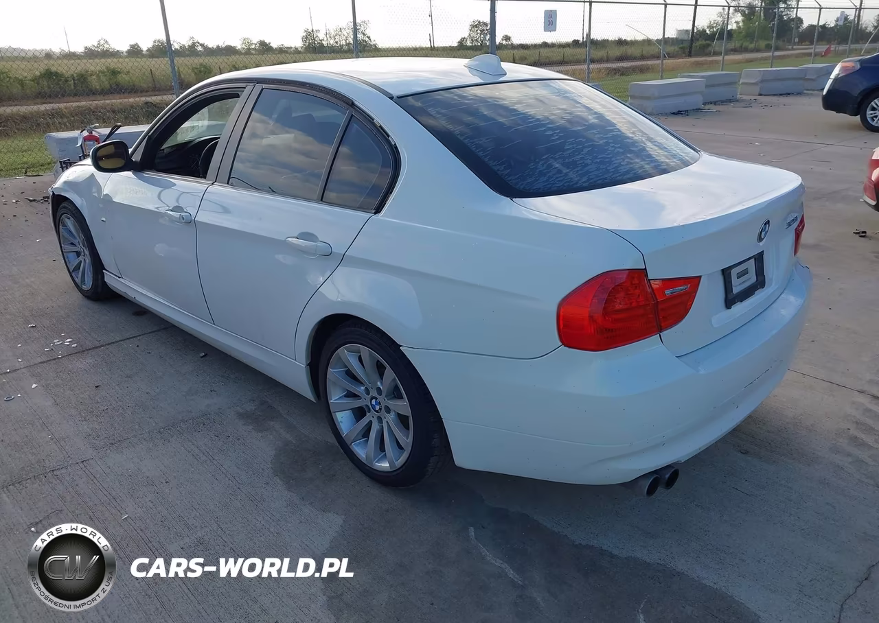 2011 BMW 328I VIN:WBAPH7G55BNM59318 - 3