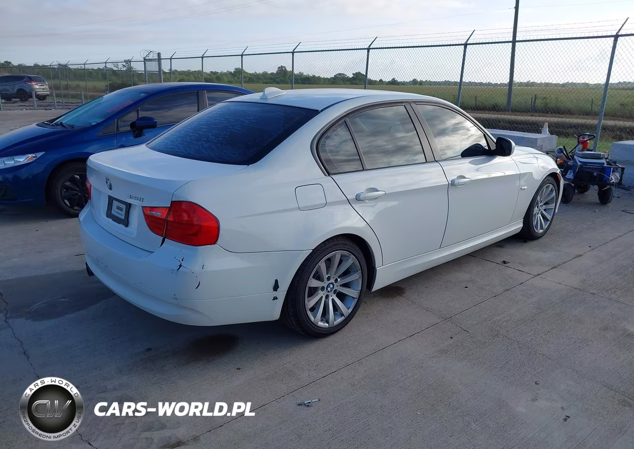 2011 BMW 328I VIN:WBAPH7G55BNM59318 - 4
