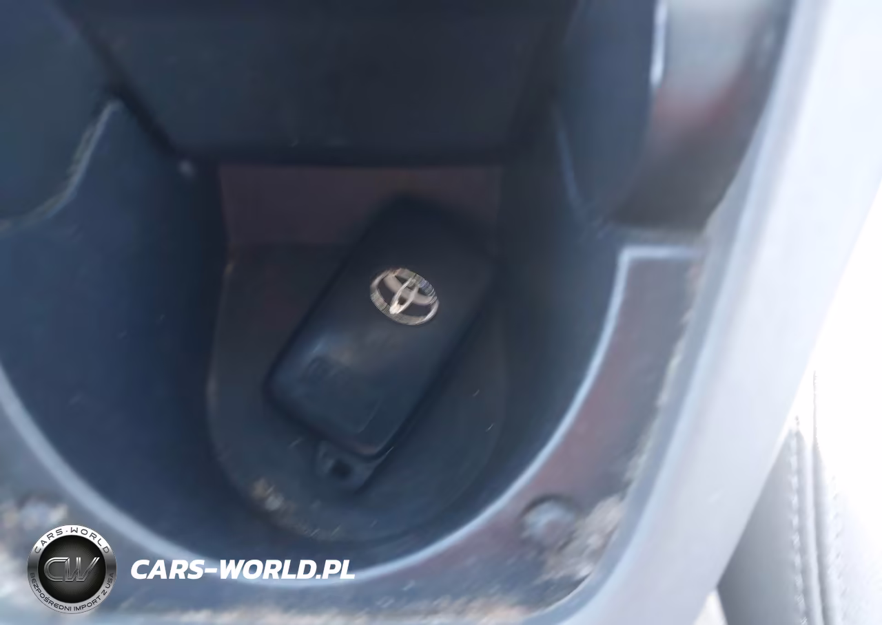 2010 Toyota Prius VIN:JTDKN3DUXA0024168 - 11