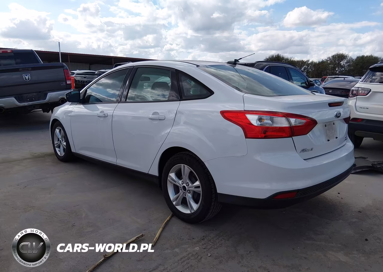 2013 Ford Focus Se VIN:1FADP3F29DL106934 - 3