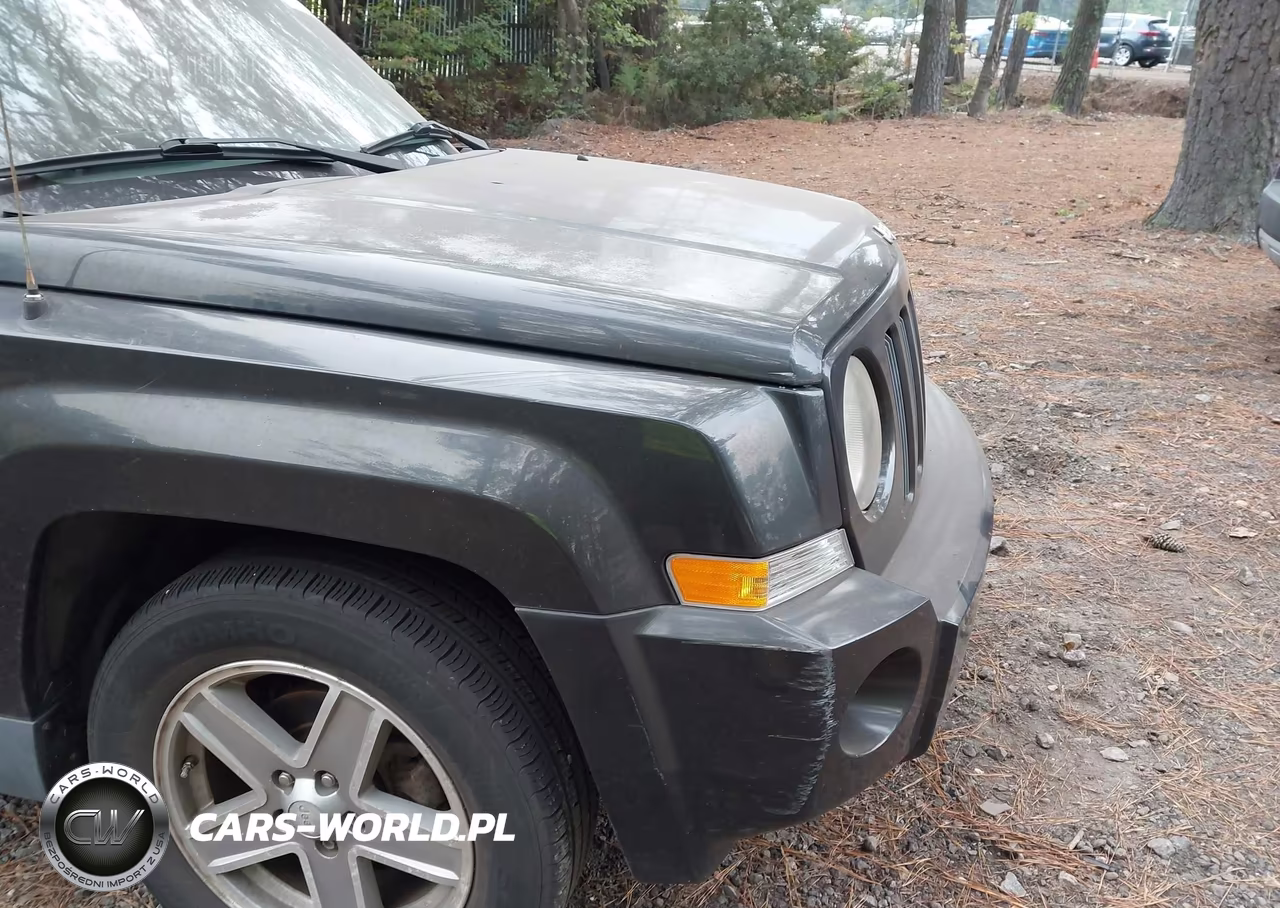 2008 Jeep Patriot Sport VIN:1J8FT28W18D707997 - 6