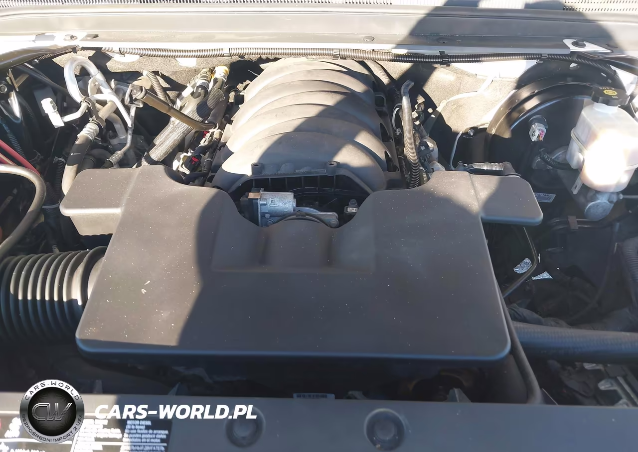 2019 Chevrolet Suburban Ls VIN:1GNSKGKC4KR220380 - 10