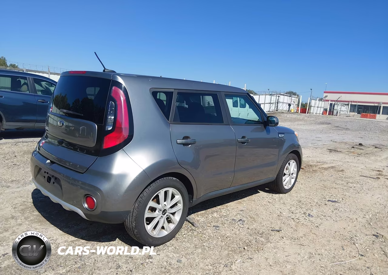 2017 Kia Soul + VIN:KNDJP3A57H7410261 - 4