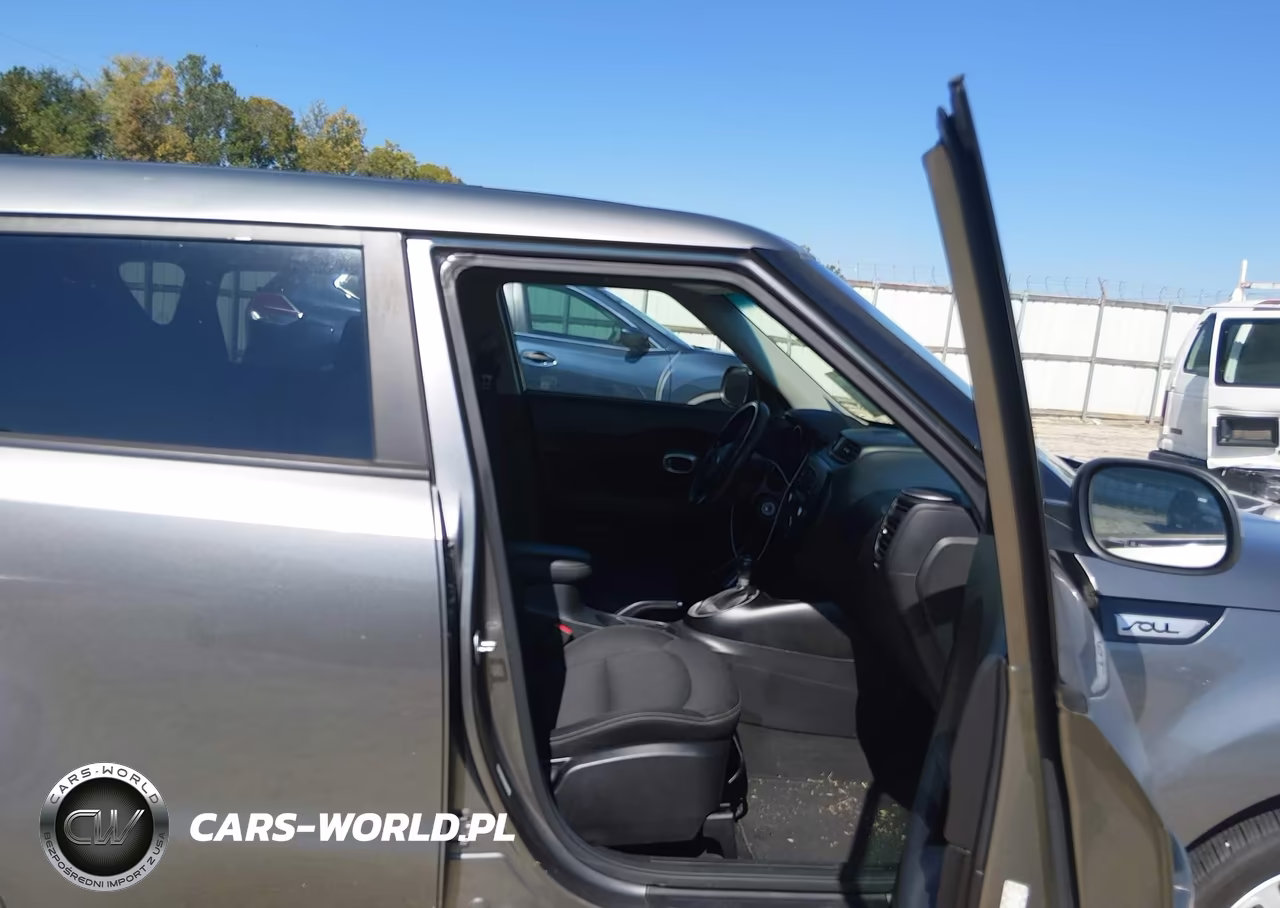 2017 Kia Soul + VIN:KNDJP3A57H7410261 - 5