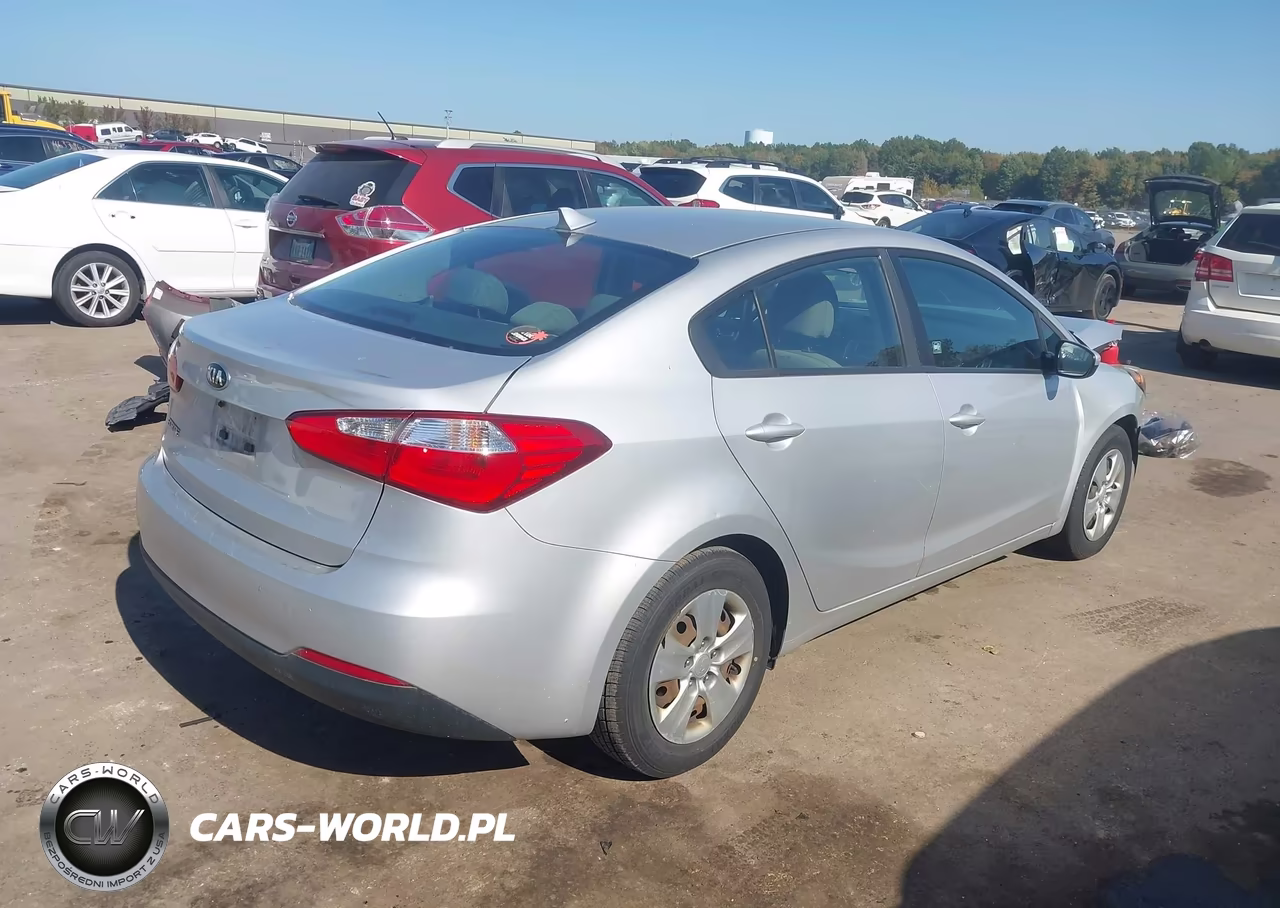 2016 Kia Forte Lx VIN:KNAFK4A69G5520058 - 4