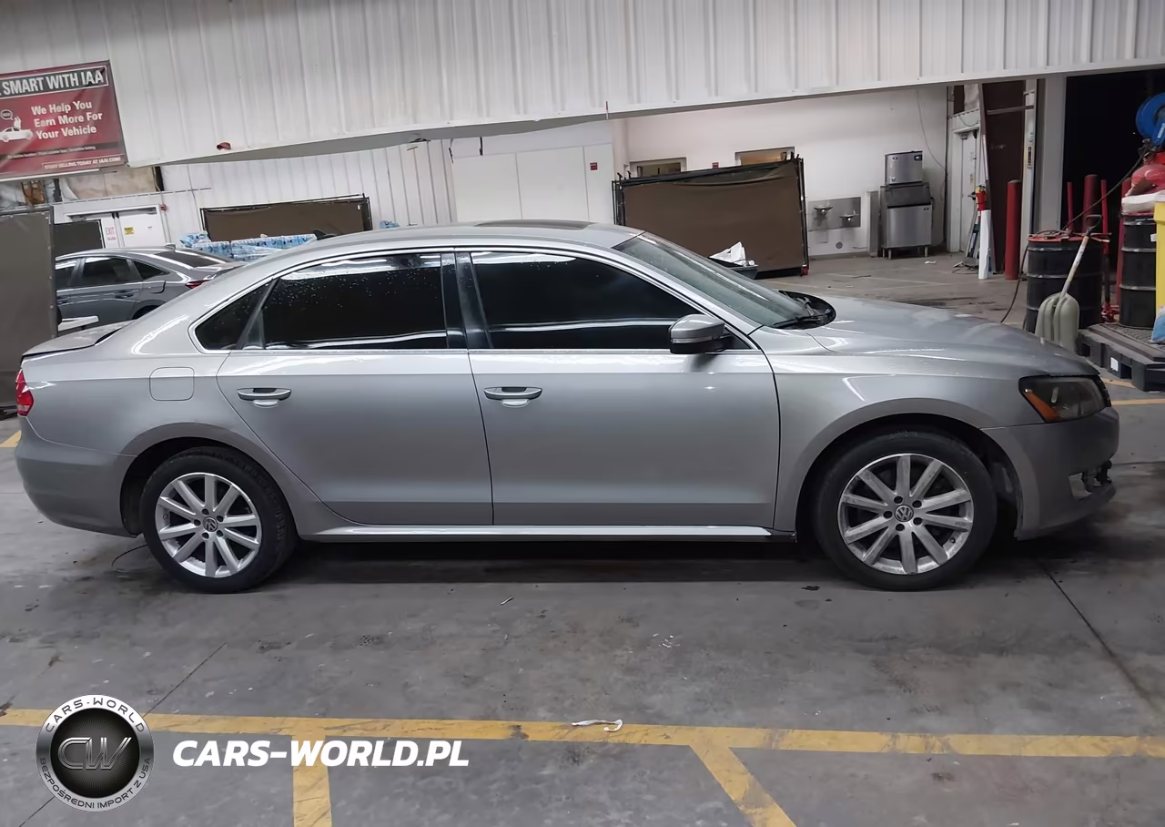 2013 Volkswagen Passat 2.0L Tdi Se VIN:1VWBN7A36DC028611 - 13