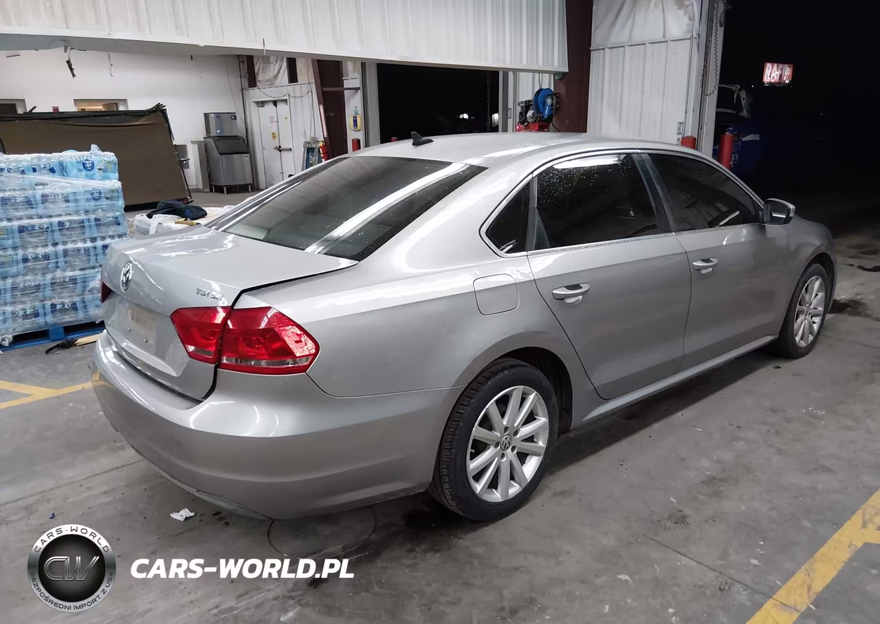 2013 Volkswagen Passat 2.0L Tdi Se VIN:1VWBN7A36DC028611 - 4