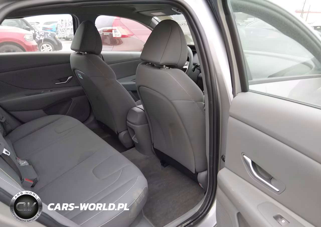2025 Hyundai Elantra Hybrid Blue VIN:KMHLM4DJ4SU177945 - 8