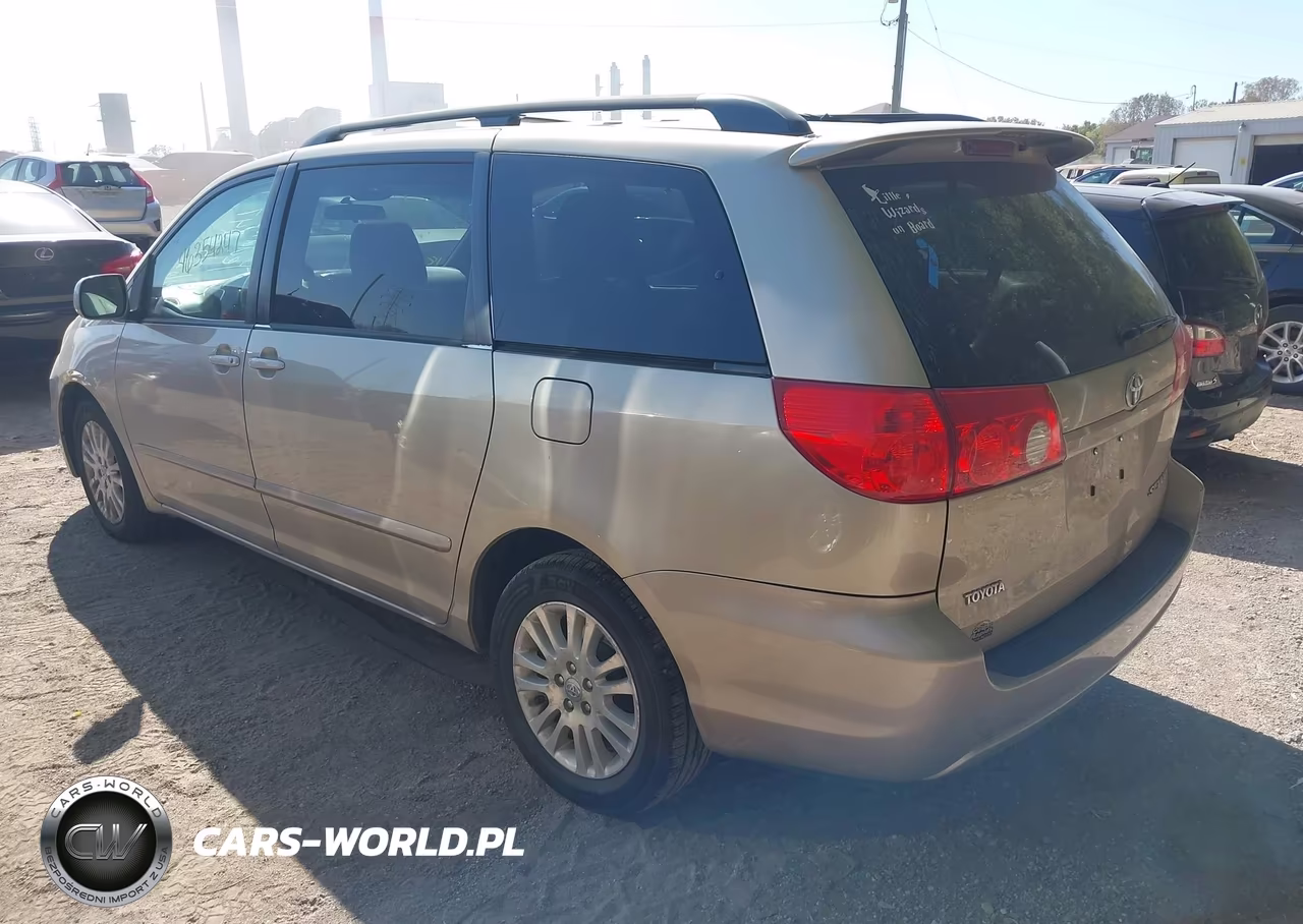 2010 Toyota Sienna Xle VIN:5TDYK4CC8AS327836 - 3