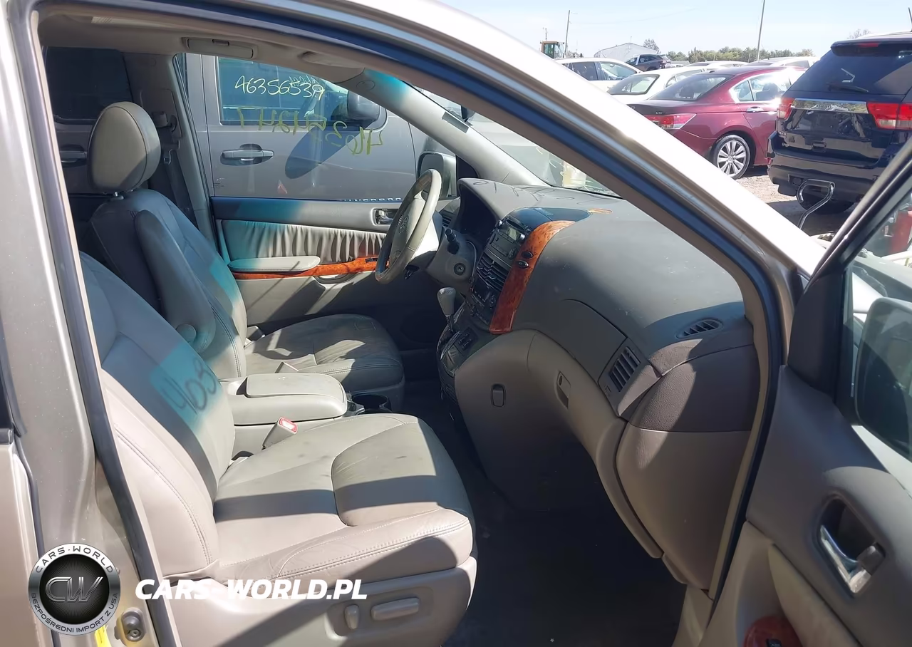 2010 Toyota Sienna Xle VIN:5TDYK4CC8AS327836 - 5