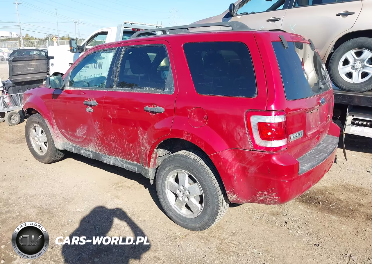 2010 Ford Escape Xlt VIN:1FMCU0D7XAKD44073 - 3