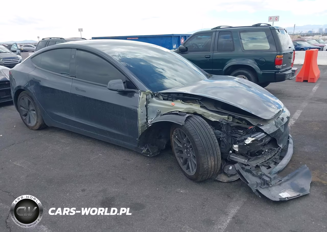 2025 Tesla Model 3 Long Range Rear-Wheel Drive-Standard Rear-Wheel Drive – zdjęcie 1 z 20
