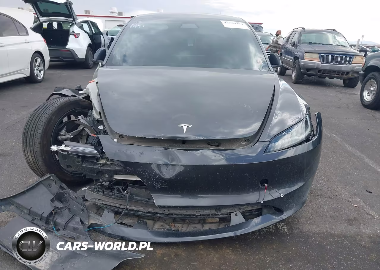 2025 Tesla Model 3 Long Range Rear-Wheel Drive-Standard Rear-Wheel Drive VIN:5YJ3E1EA9SF033816 - 12