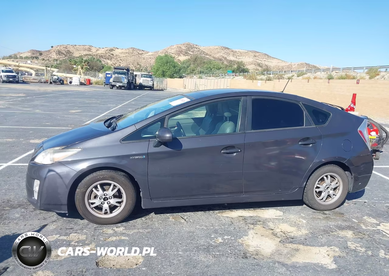 2011 Toyota Prius Four VIN:JTDKN3DU7B0249102 - 14