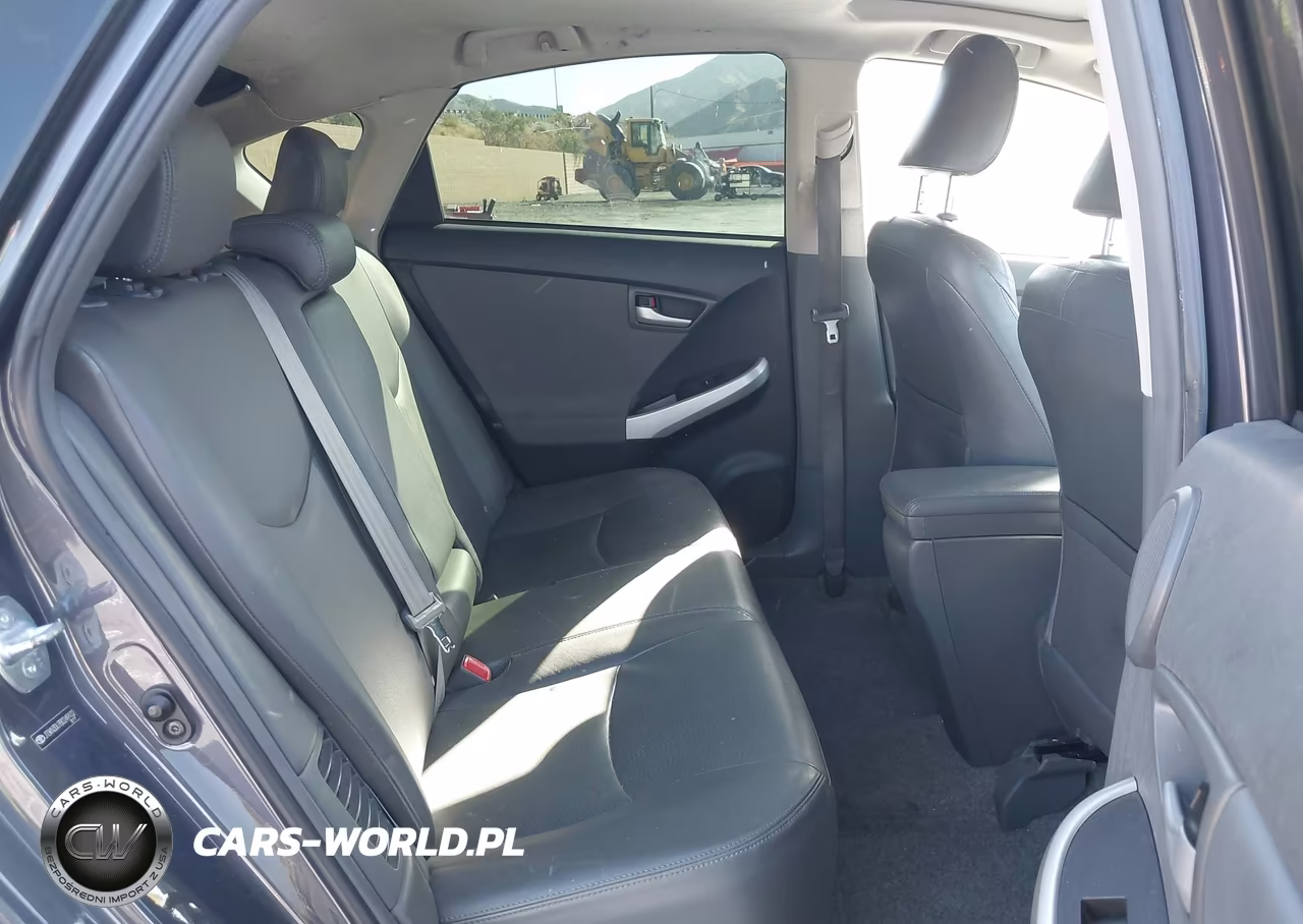 2011 Toyota Prius Four VIN:JTDKN3DU7B0249102 - 8