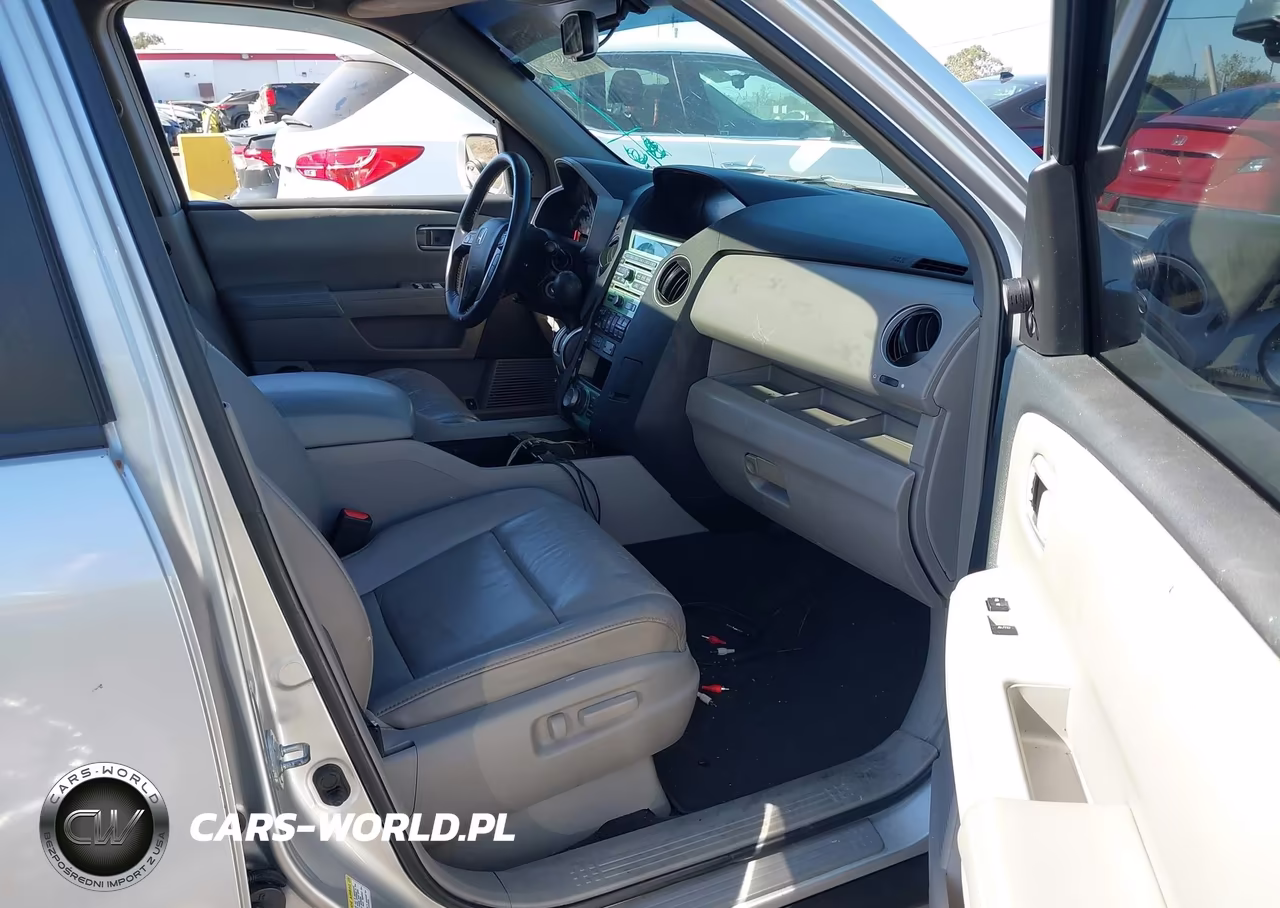 2009 Honda Pilot Touring VIN:5FNYF38939B017136 - 5