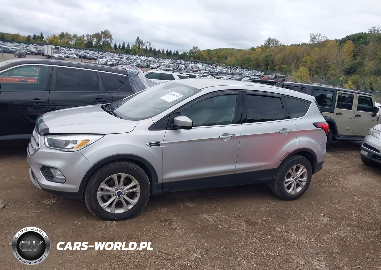 2019 Ford Escape Se VIN:1FMCU0GD8KUB11770 - 14