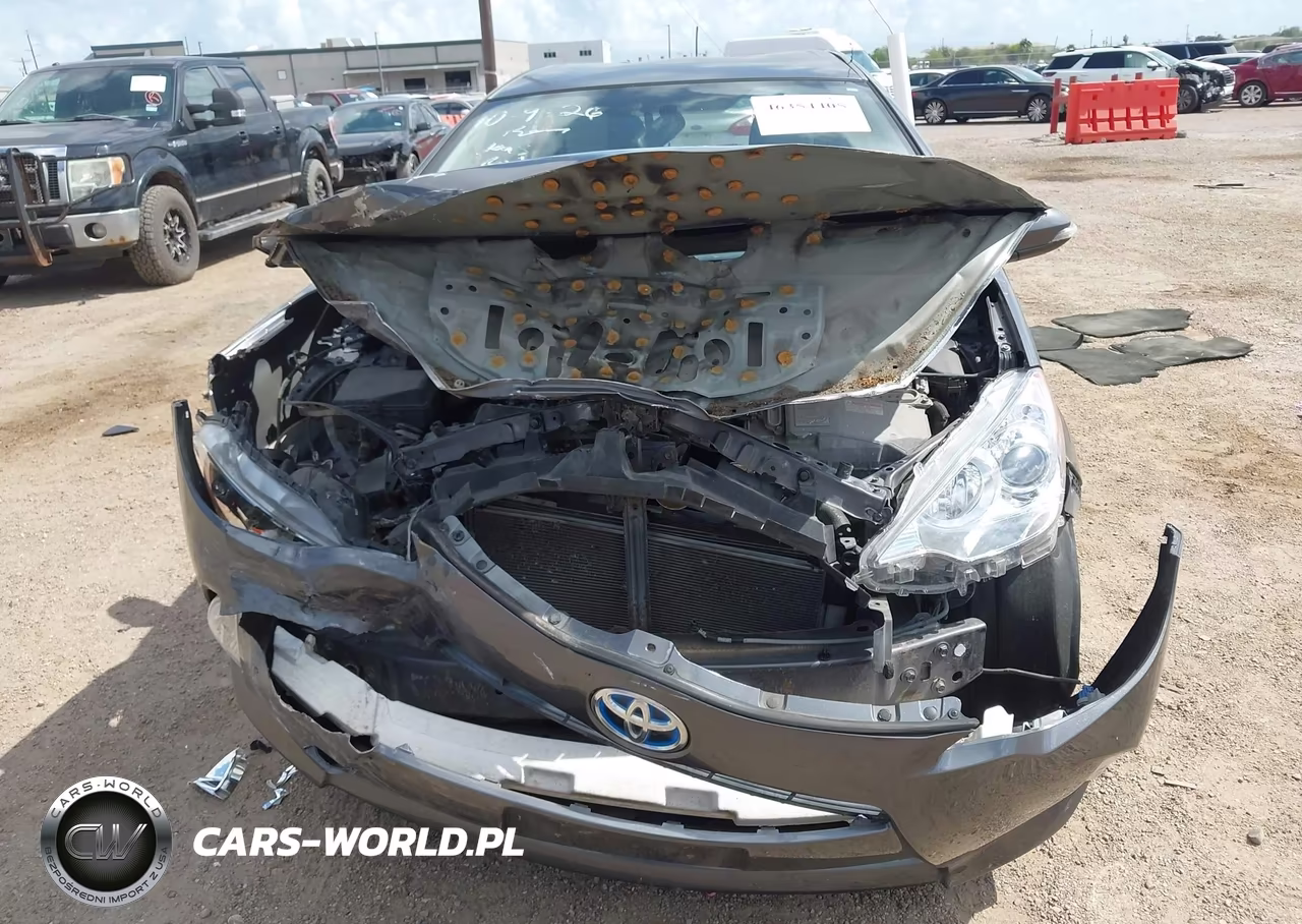 2013 Toyota Prius C One VIN:JTDKDTB39D1047212 - 13