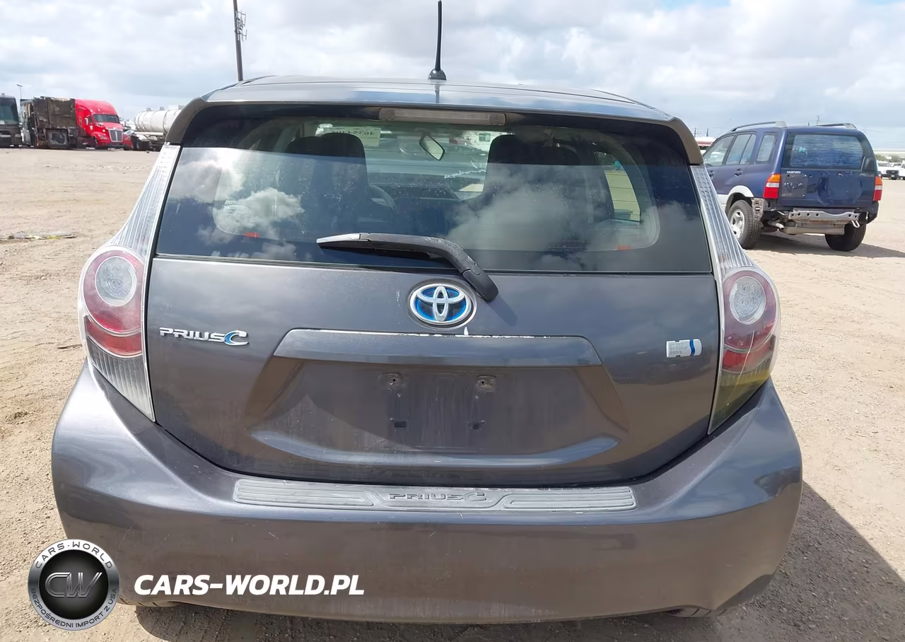 2013 Toyota Prius C One VIN:JTDKDTB39D1047212 - 17