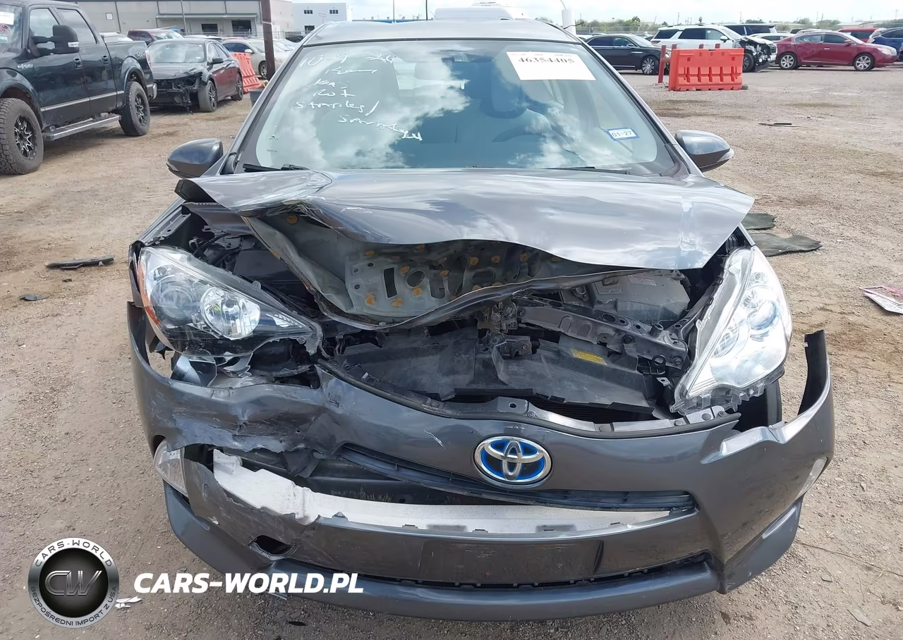 2013 Toyota Prius C One VIN:JTDKDTB39D1047212 - 6