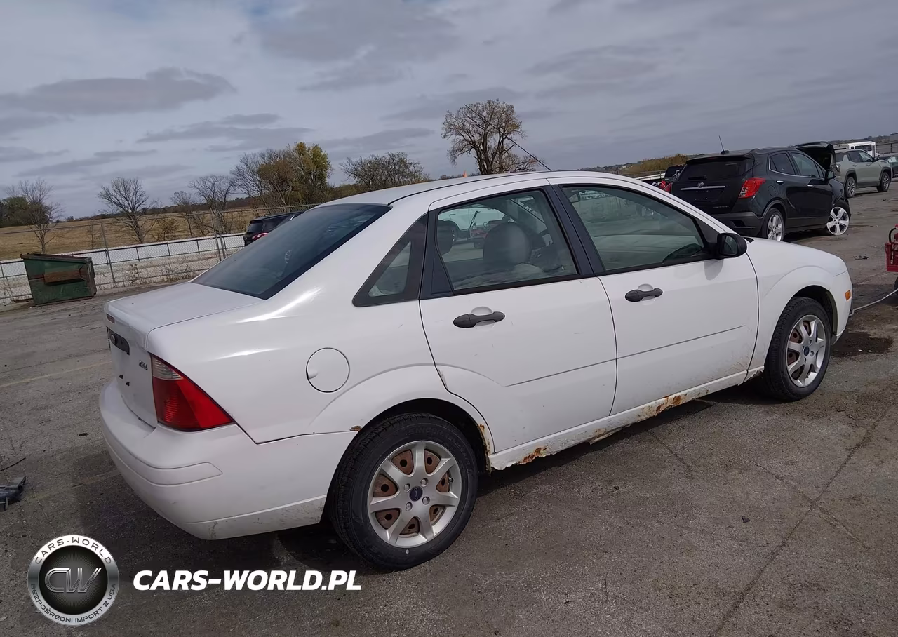 2006 Ford Focus Zx4 VIN:1FAHP34N06W207554 - 4