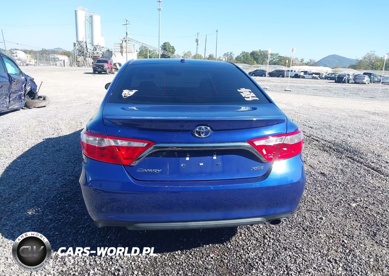 2015 Toyota Camry Xse VIN:4T1BF1FK2FU987140 - 17