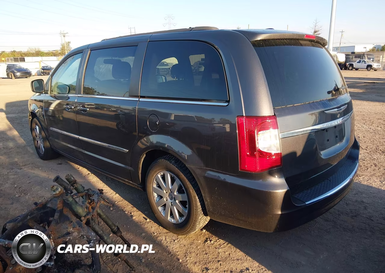 2015 Chrysler Town & Country Touring VIN:2C4RC1BG4FR619357 - 3