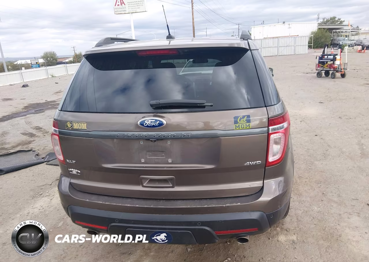 2015 Ford Explorer Xlt VIN:1FM5K8D83FGA38090 - 16