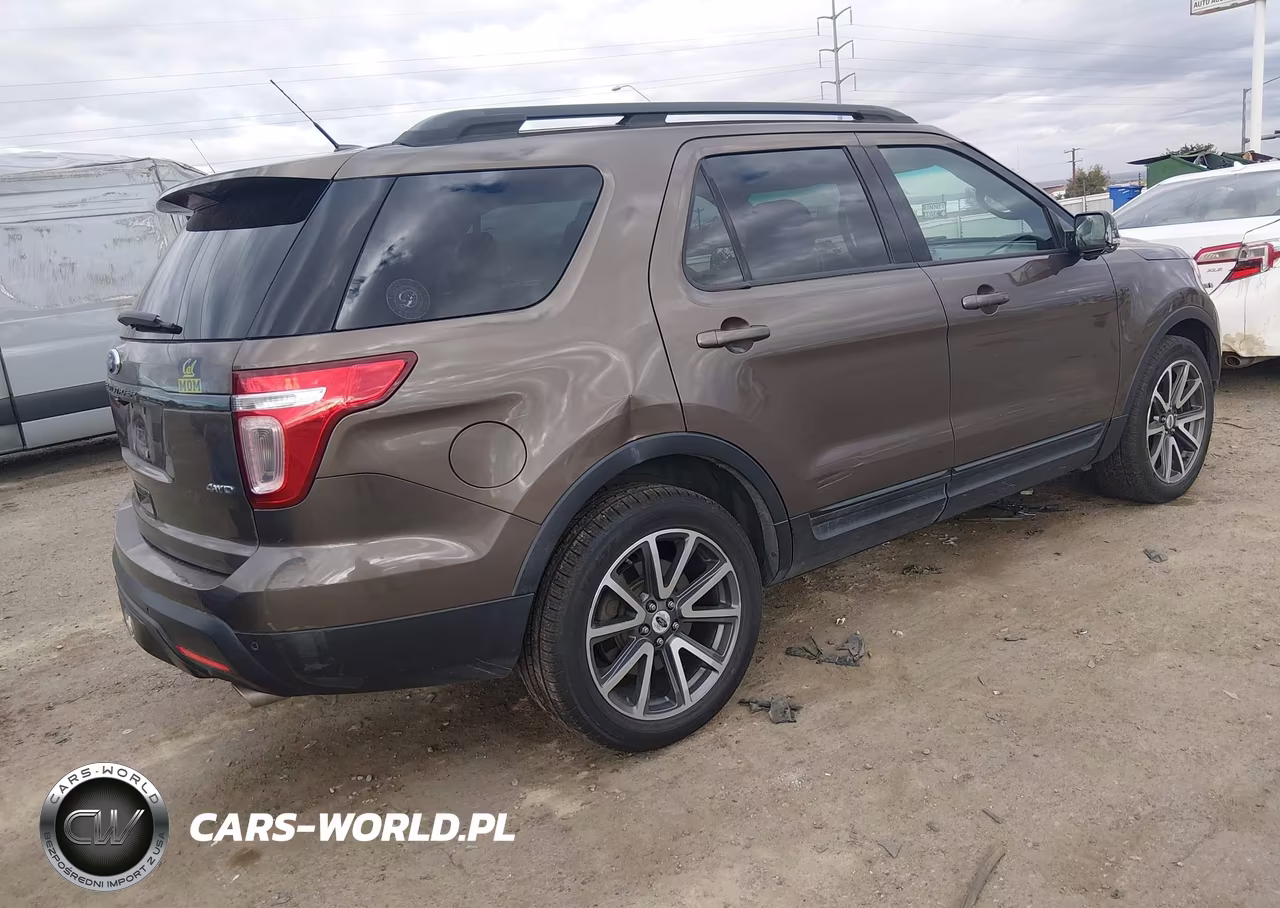 2015 Ford Explorer Xlt VIN:1FM5K8D83FGA38090 - 4