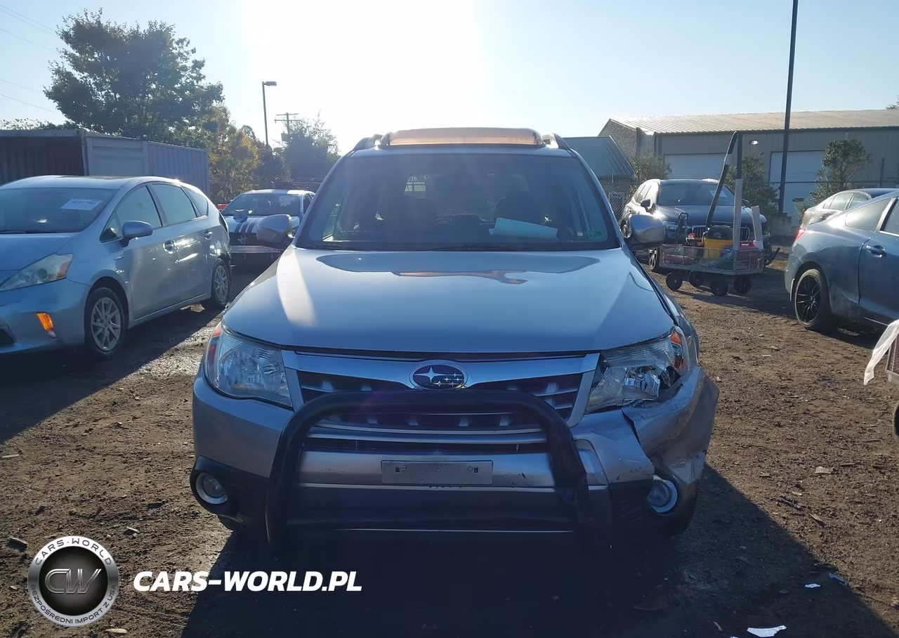2013 Subaru Forester 2.5X Premium VIN:JF2SHADC8DH429861 - 12